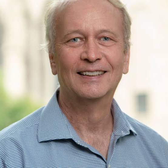 Randy Ellis headshot